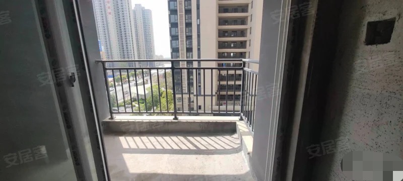 ？亏本出，城南，金科御府，单价3800，好楼层，带地下车位，证件满二，捡漏，