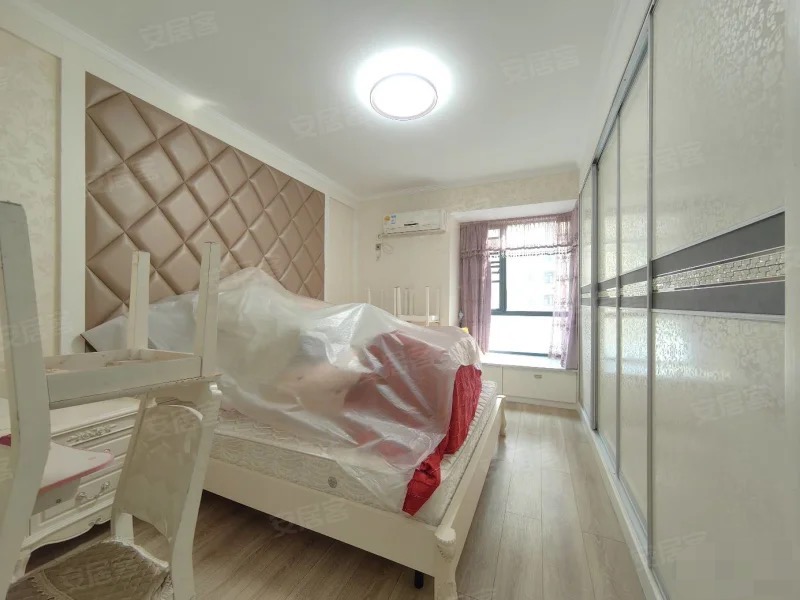 降价了，降价了，城南，新城一号，电梯小高层.，中间楼层，下楼实验3小，单价5800元甩