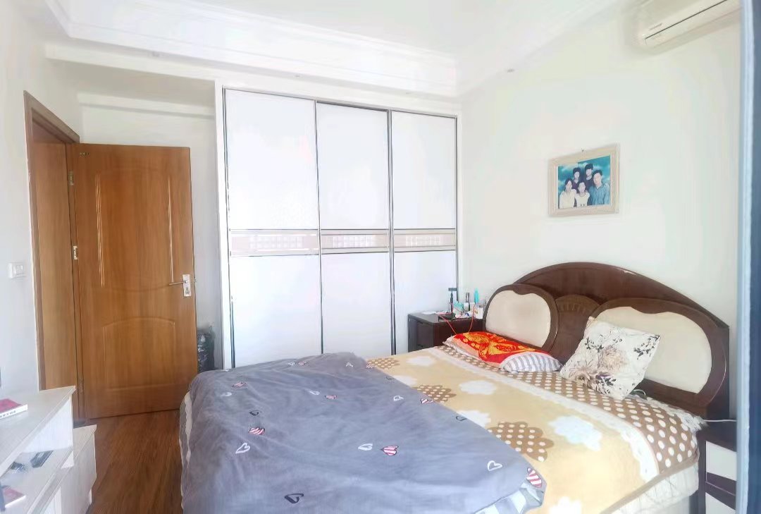 御台公馆.精装三房两卫.南北透通.看房方便