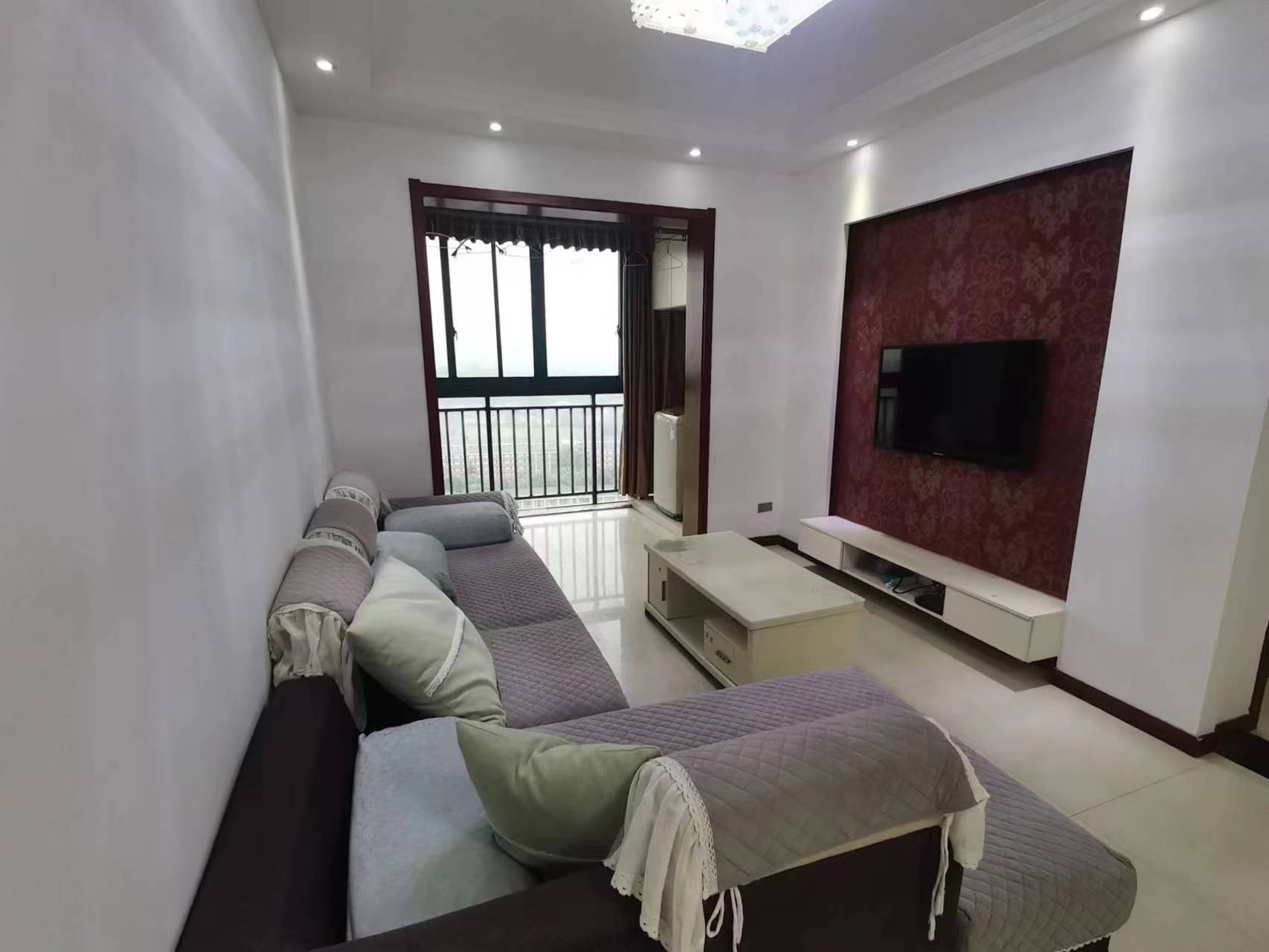 漫城林语.精装大两房.看房方便