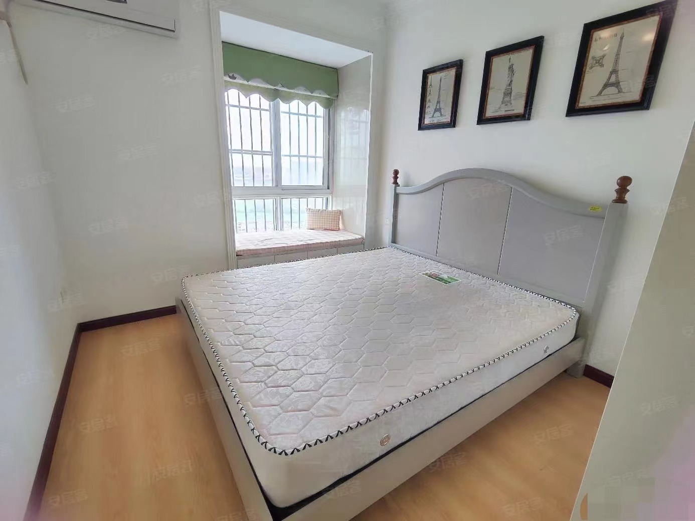 55，房东亏本出，一中正对面，精装2房，保养新，证满二