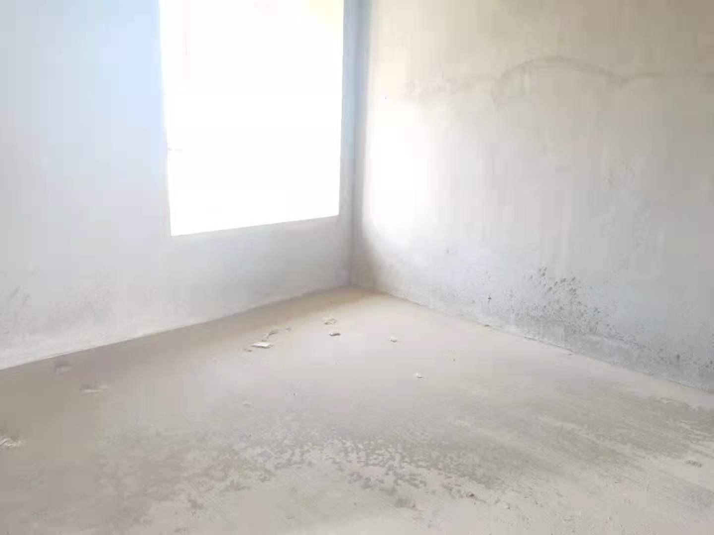 仙桃银湖城3室2厅2卫好楼层空中花园可改一室诚心出售