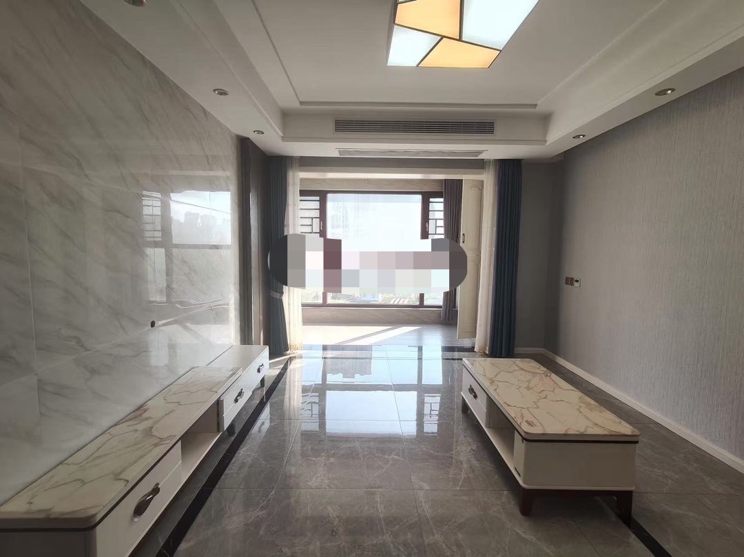 282，新城壹号五期，电梯洋房，好楼层 5楼，总高7层，大阳台 ，全新装修，精装三房， 一天未住