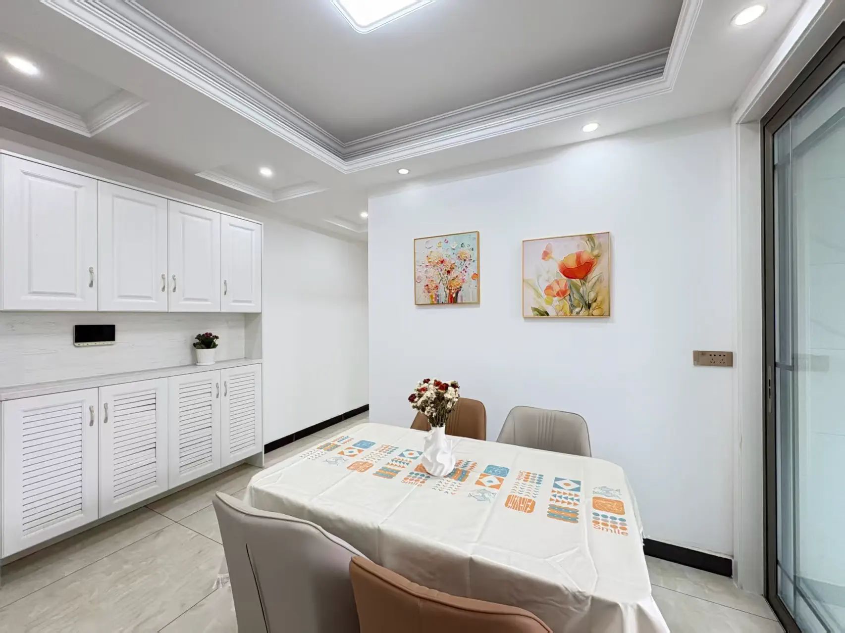 亏本，诚心出售，新城壹号五期，精装三房，南北通透，证满二