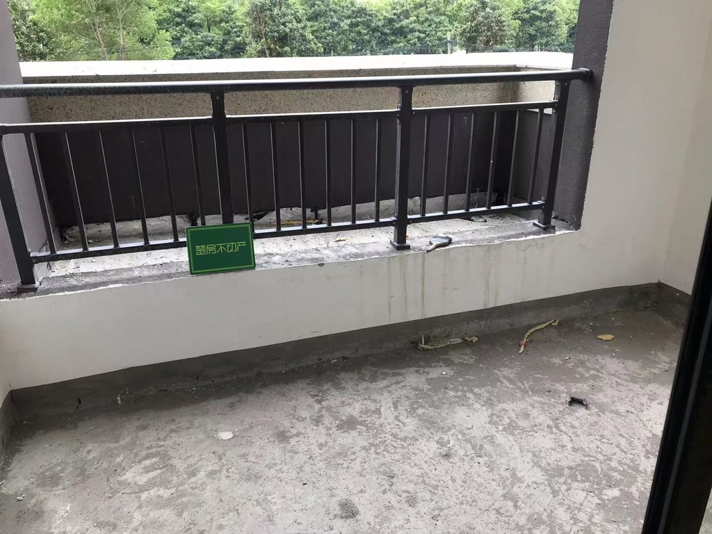 天泽园毛坯两房看房方便户型方正小区环境优美出行方便