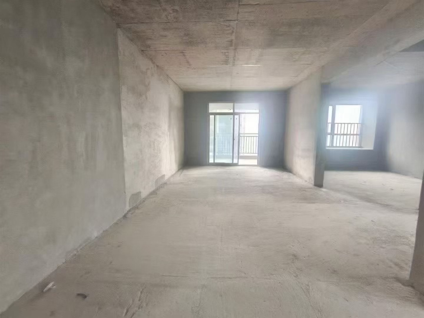 捡漏，康湾熙岸，电梯高层，单价3600多，证件满五税费低，诚心出售