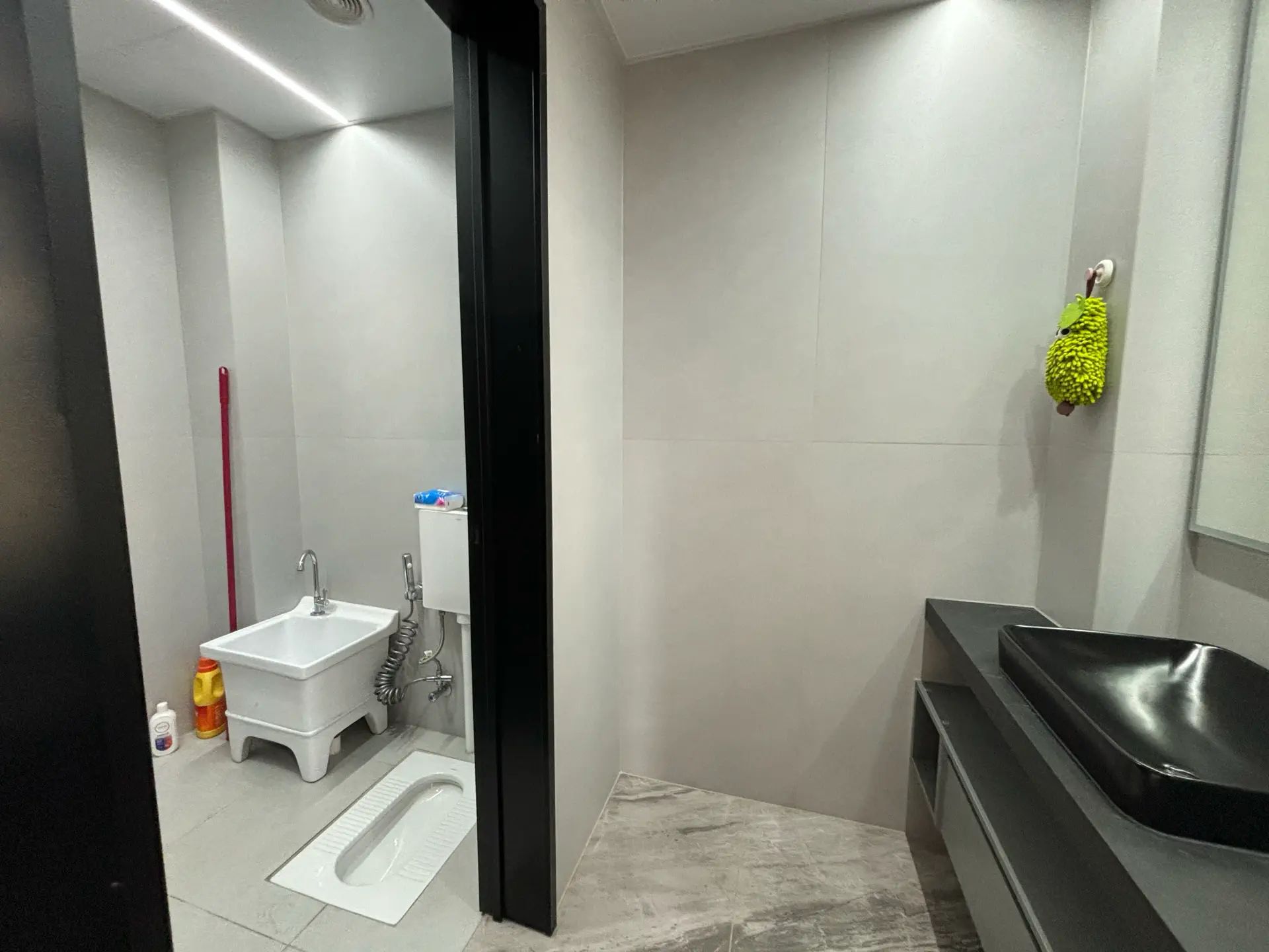 诚心出售，祥生观澜府，联排别墅，9.9成新，豪装，入住3个月，证满二