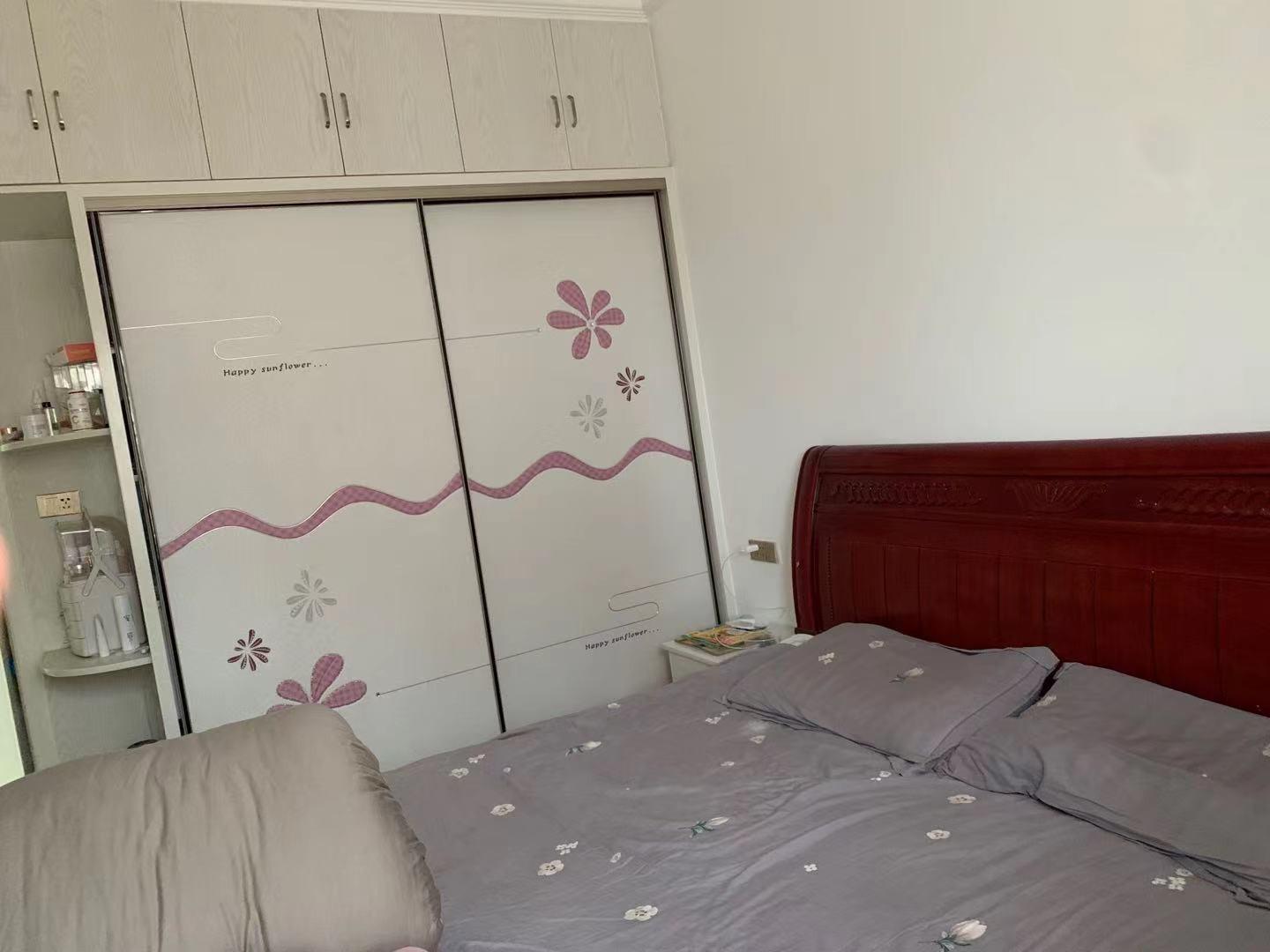 捡漏，城南，新街，电梯好楼层19楼，亏本出售，证满二