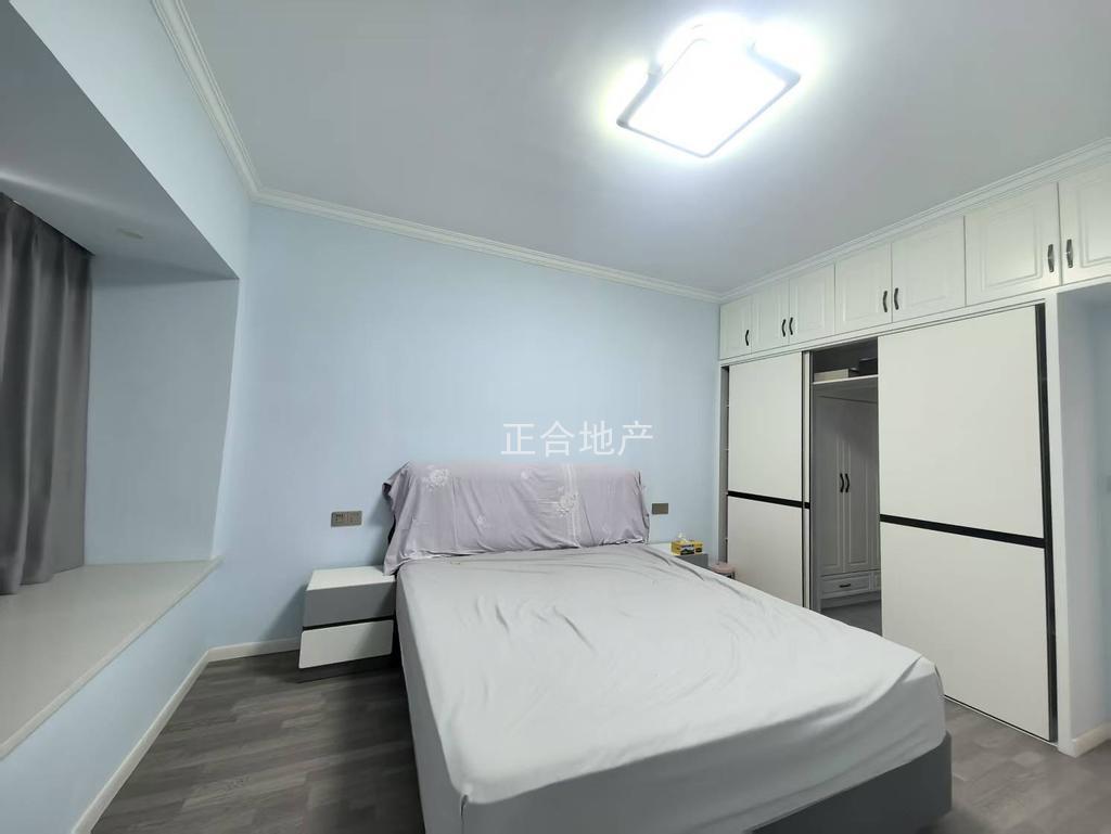 捡漏！城南，南国明珠，精装4房，中间好楼层，9成新，单价5100，双阳台，证满二