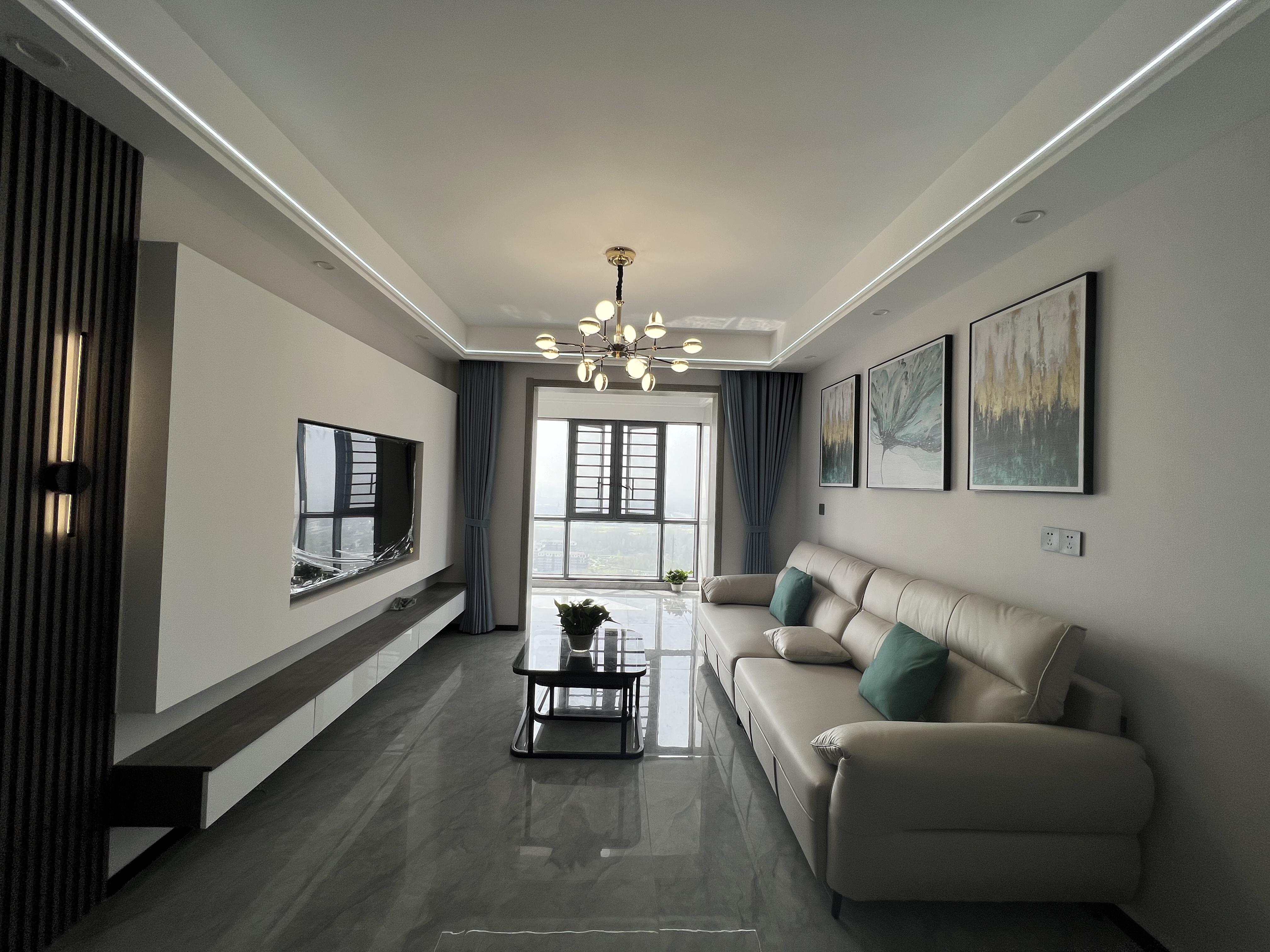 城南森林国际翡冷翠，全新装修，领包入住