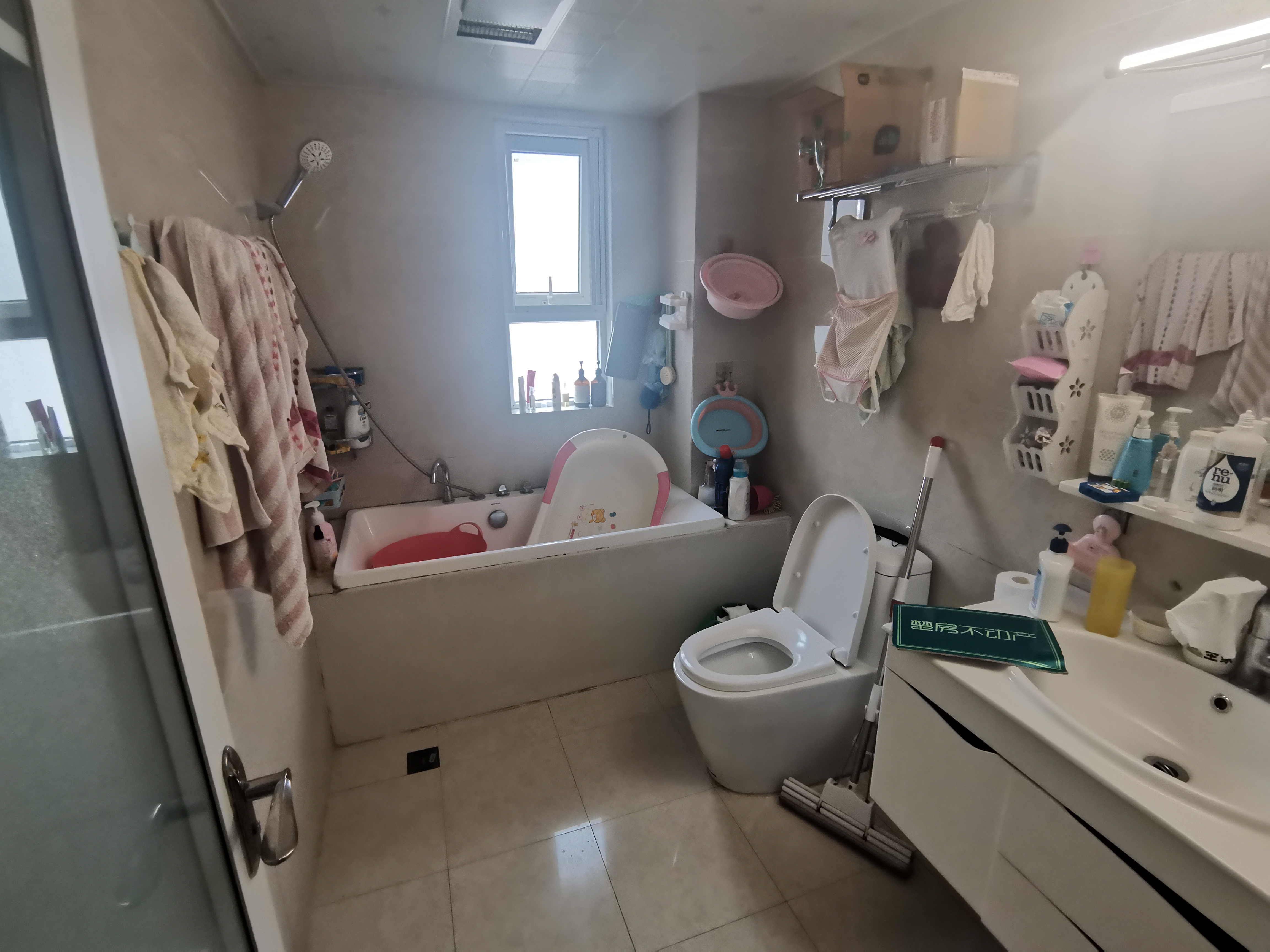 满庭春中高层精装三房两卫边户南北通透家具家电齐全拎包入住