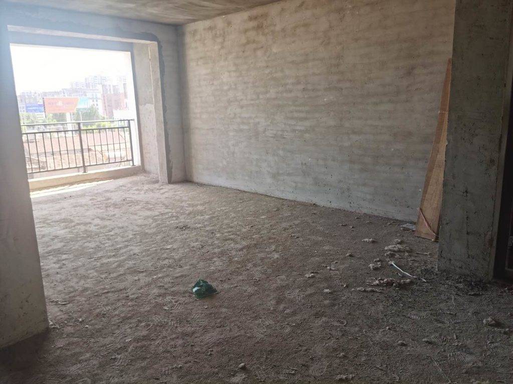 江景房汉江大桥边怡和花园毛坯大三房南北通透