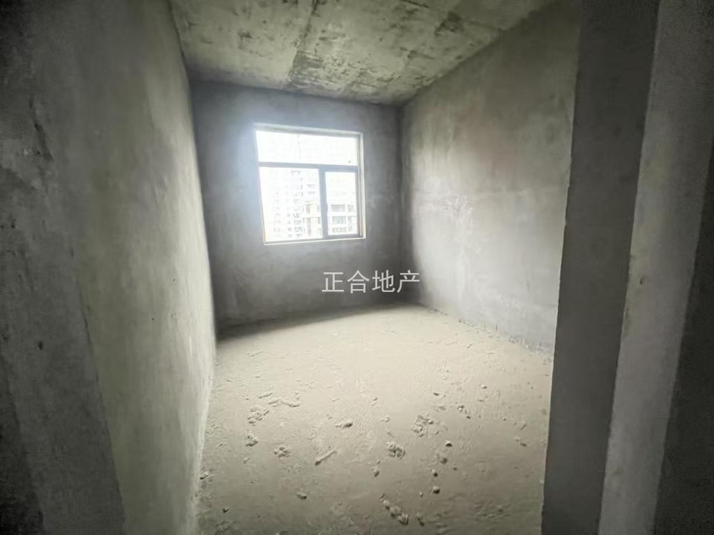 新城壹号五期，洋房复式楼，公摊小，7米大阳台买120平到手200平还送露台，