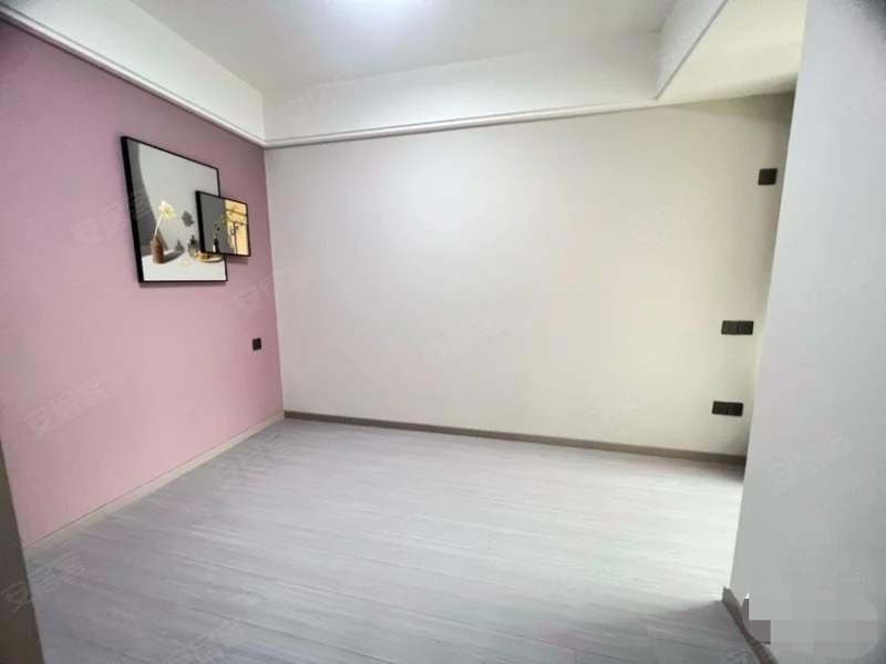 鸿昇现代城，全新装修，精装2房2卫，实验五小新三中​，满五，好楼层，全屋品牌