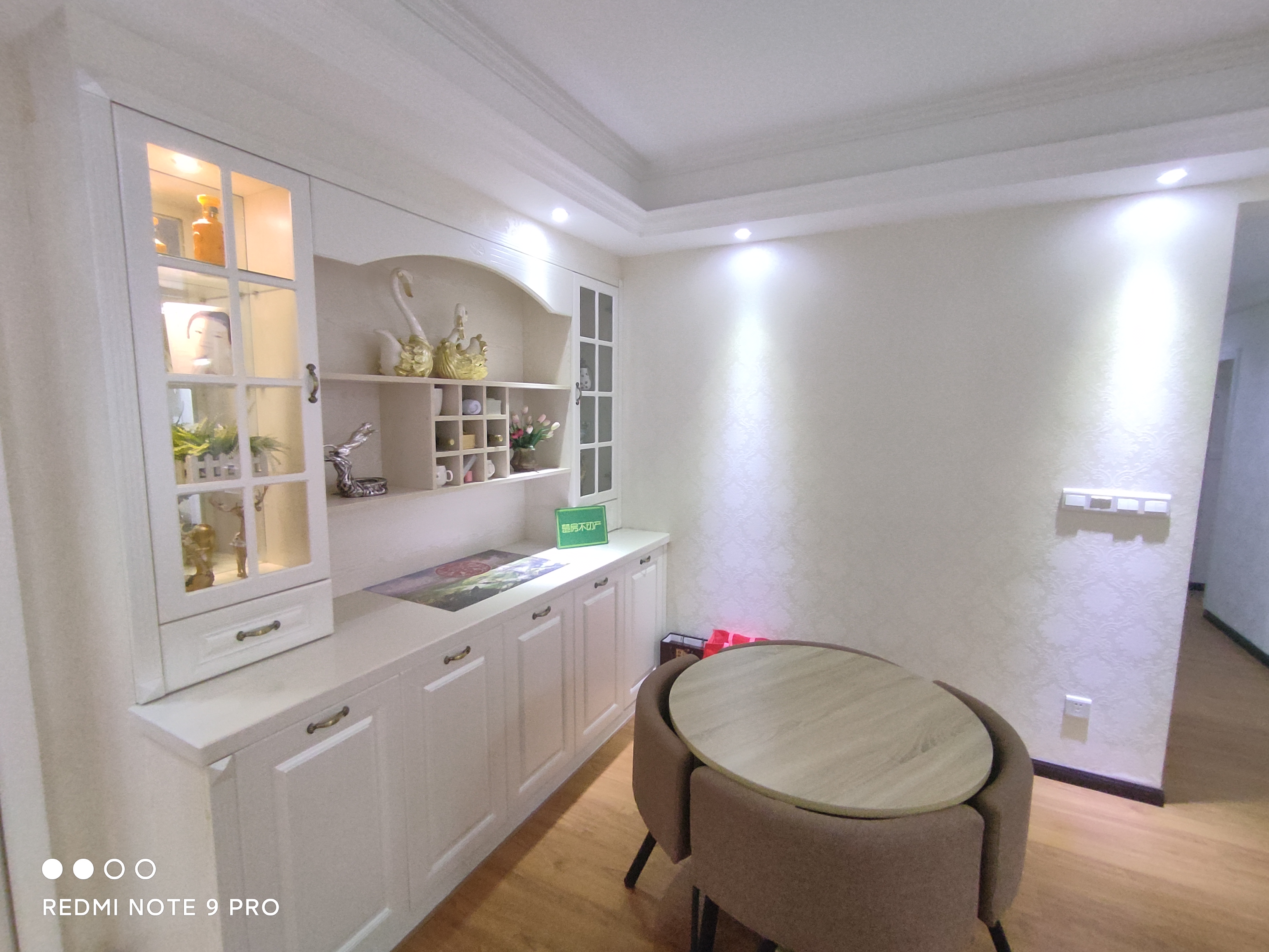 鸿昇现代城精装大三房南北通透双阳台全屋品牌装修风格楼层好证件满两年