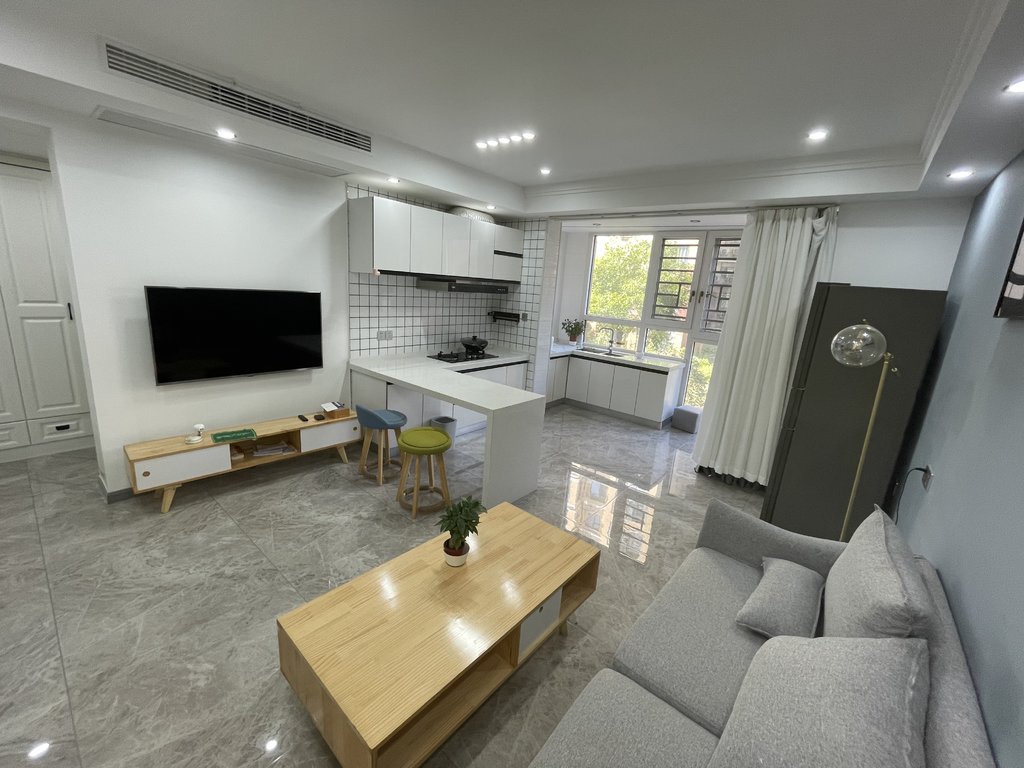 新城一号 五期 精装小户型 单身天堂 有个小家 才有好的生活 给自己一个家在当下