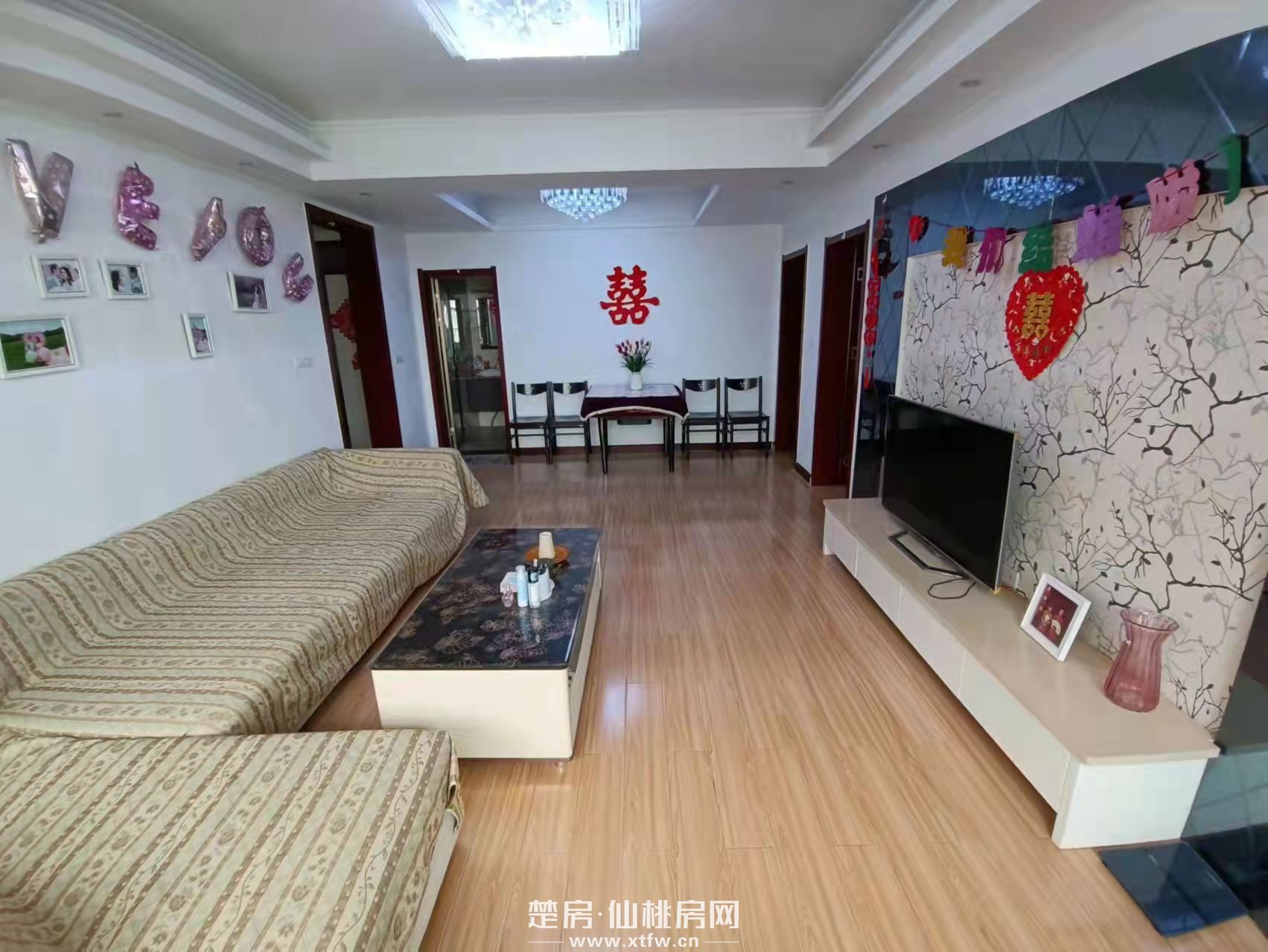 新天地广场沃尔玛与中百仓储之间3室2厅2卫120m²出售