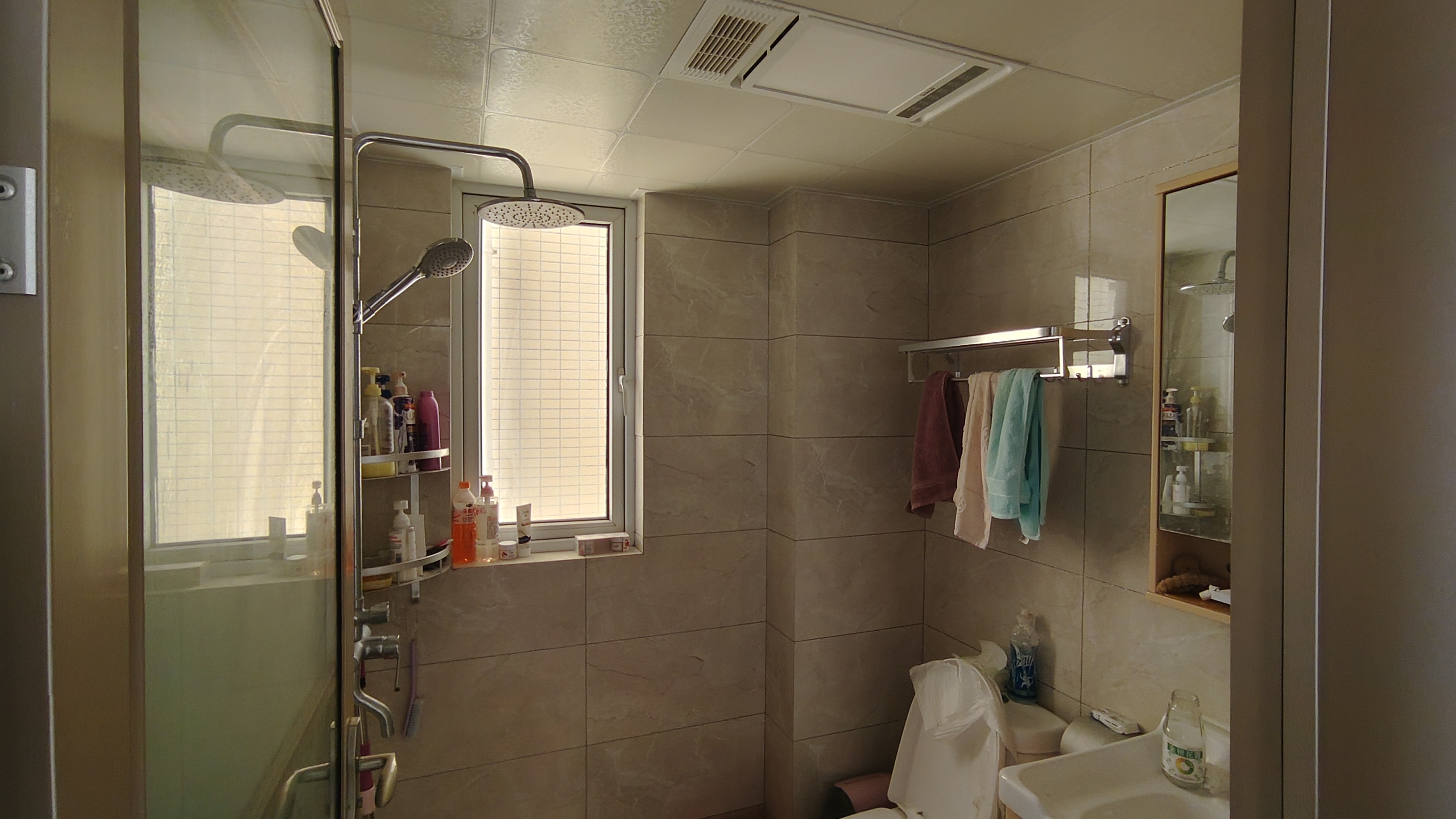 和合国际.精装三房两卫.证件满二.小区环境好.看房方便