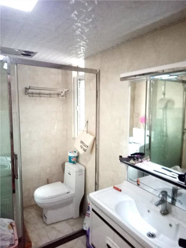 和合国际精装大三房实验四小两证齐全拎包入住按揭贷款