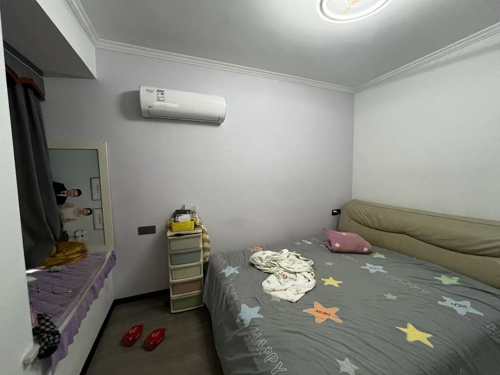 城南，电梯精装3房2厅，新城花园，好楼层9楼，一口价50万，满二