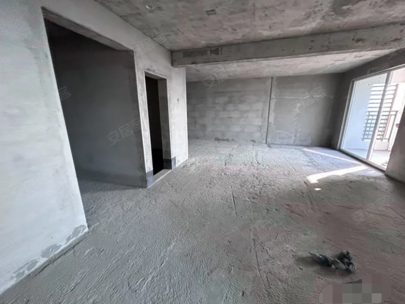 捡漏，亏本出，交投满庭春，电梯小高层，好楼层，证件满二，业主急售