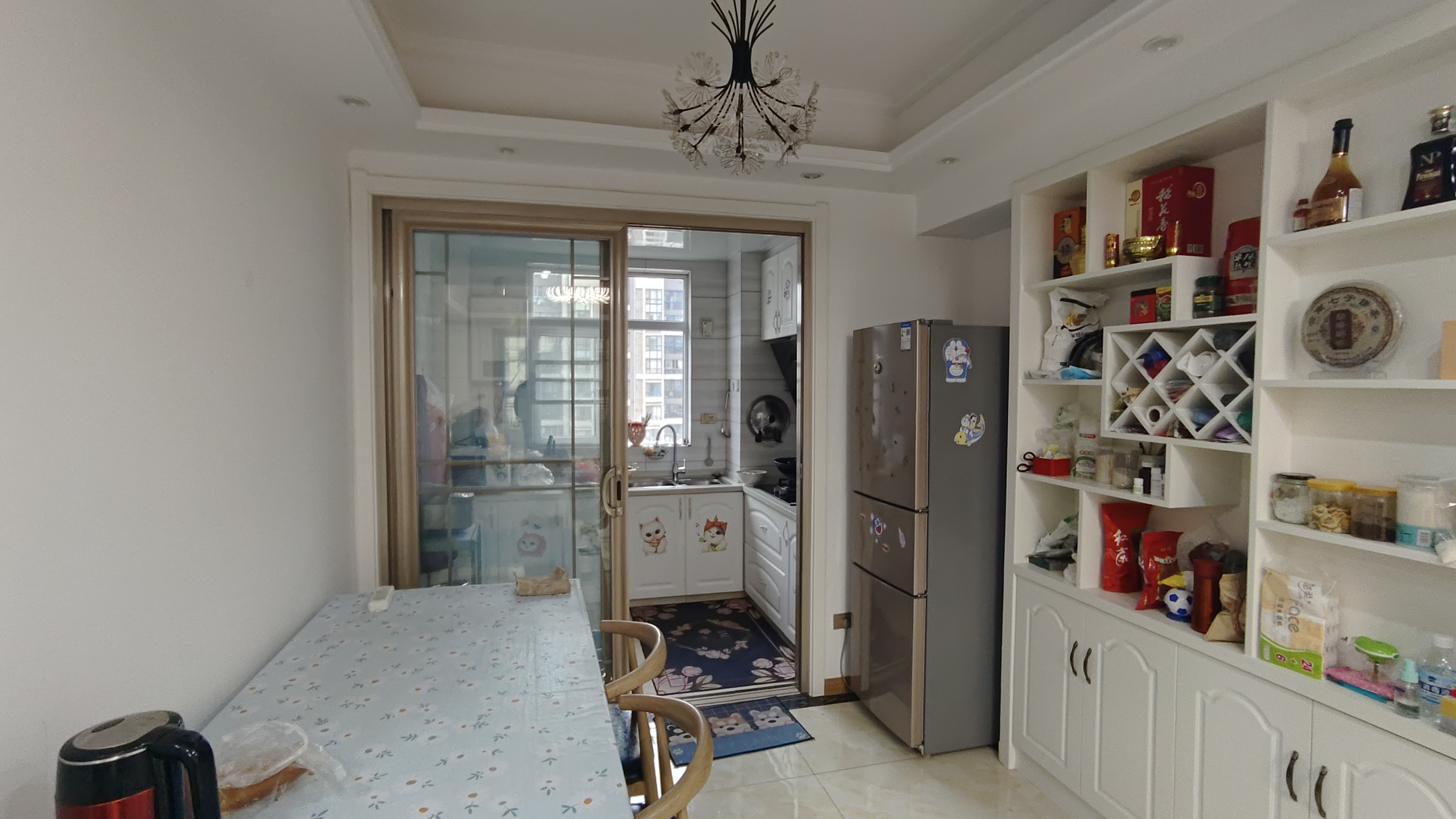 和合国际五期.精装三房边户.房子南北通透.看房方便