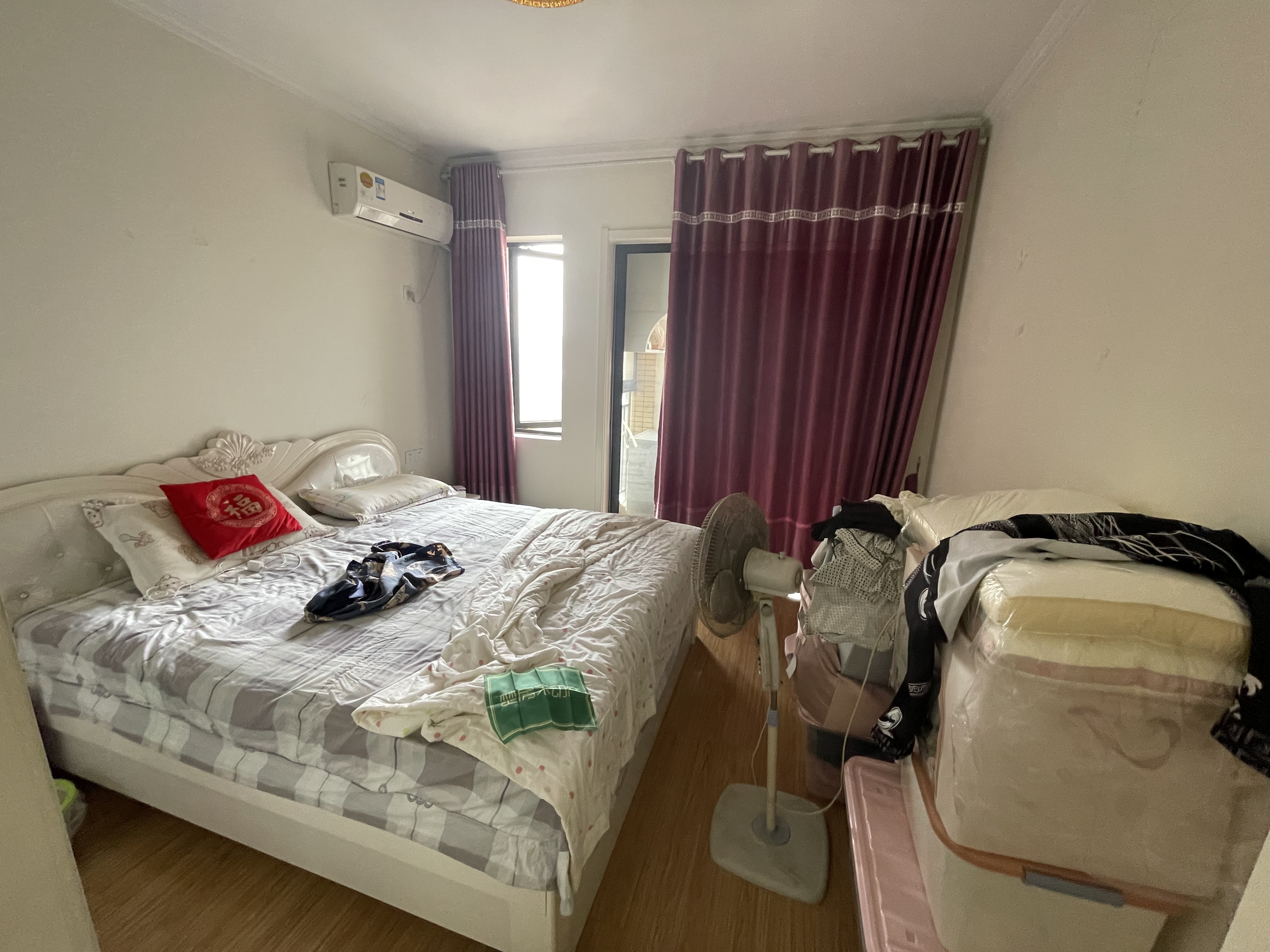 绿地香格里拉电梯小高层三房带装修环境好空气好