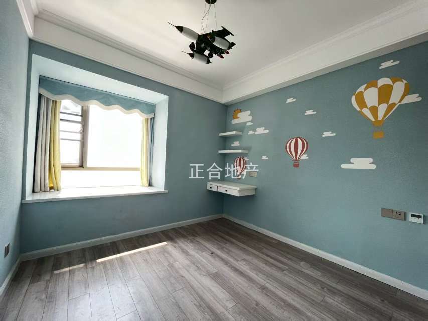 亏本出售，城南，南国明珠，精装三房，电梯好楼层16楼，元泰三中，证满二