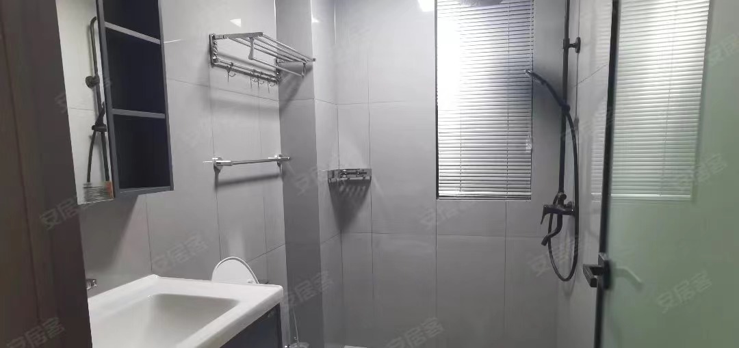 55，降价了，捡漏，城南天花板小区，jin此一套全新精装三房