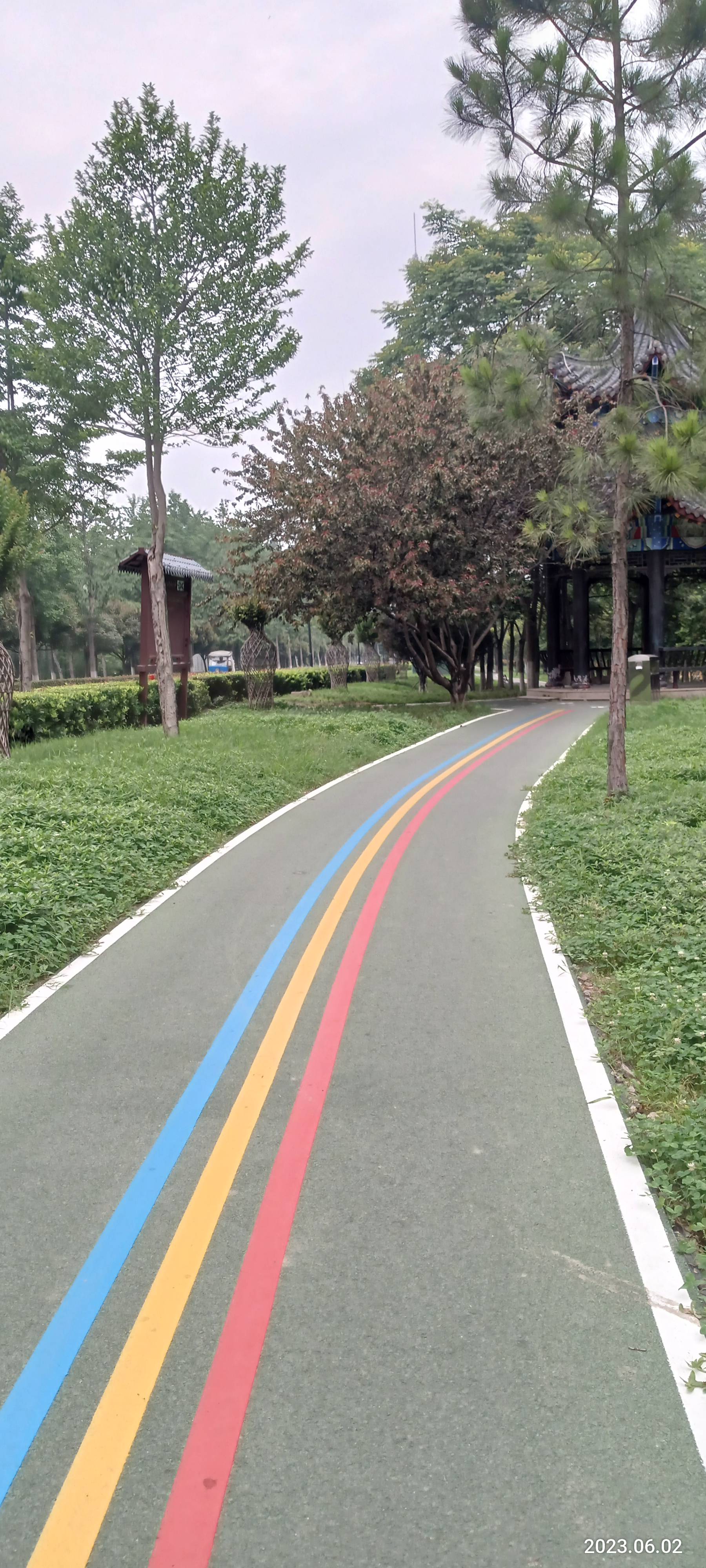 绿地香格里拉复式楼送院子(东边户)