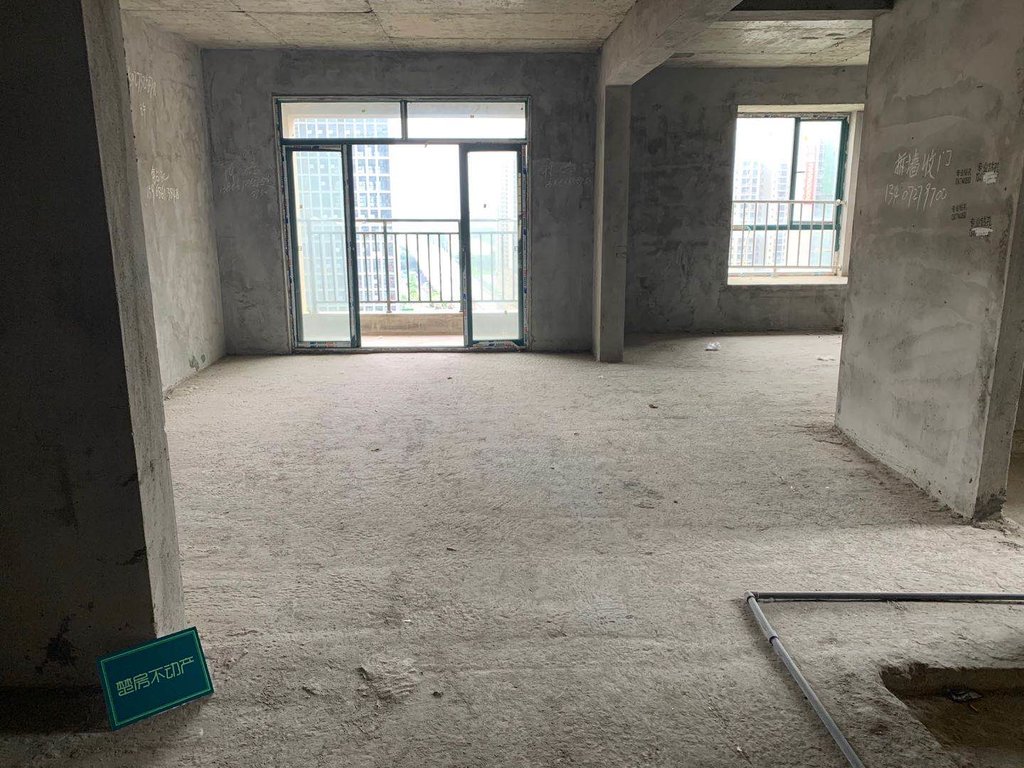 城南新街精品小三房证件满2年楼层好视野好税费低既买既装