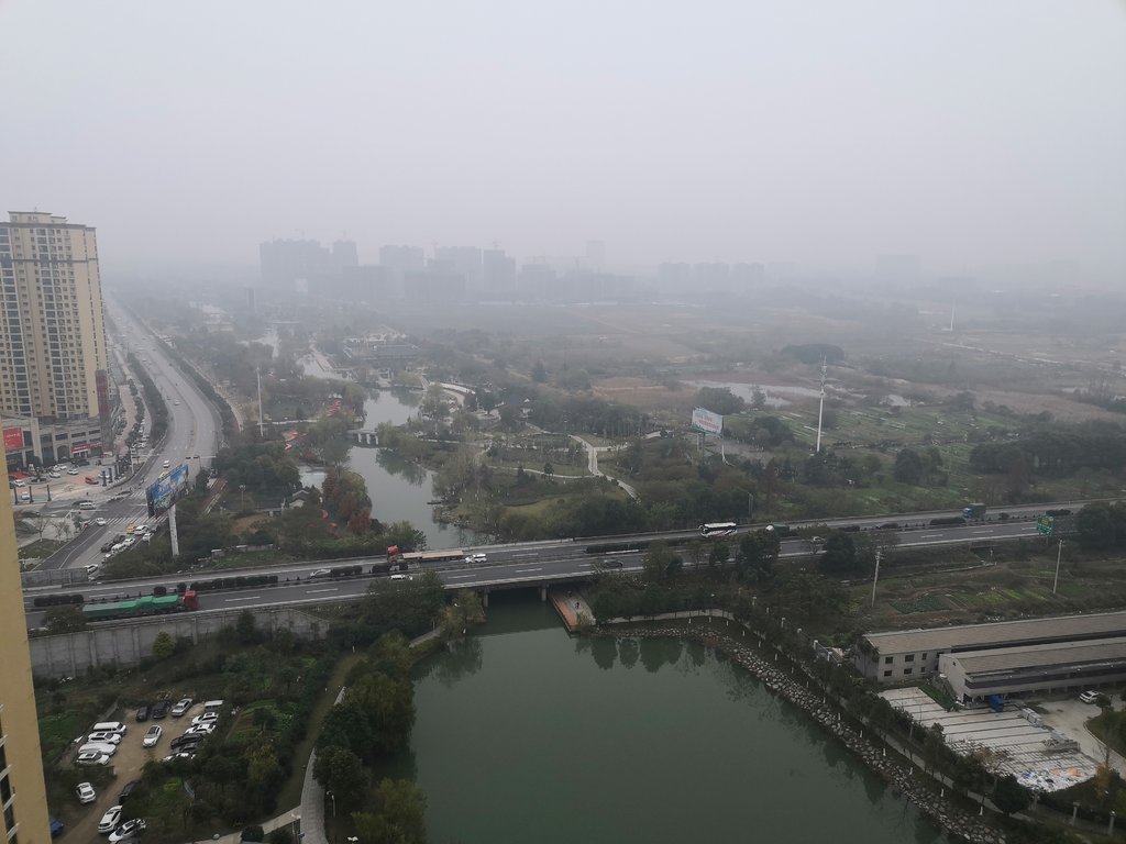 新城一号四期.毛坯四房.南北通透.看房方便