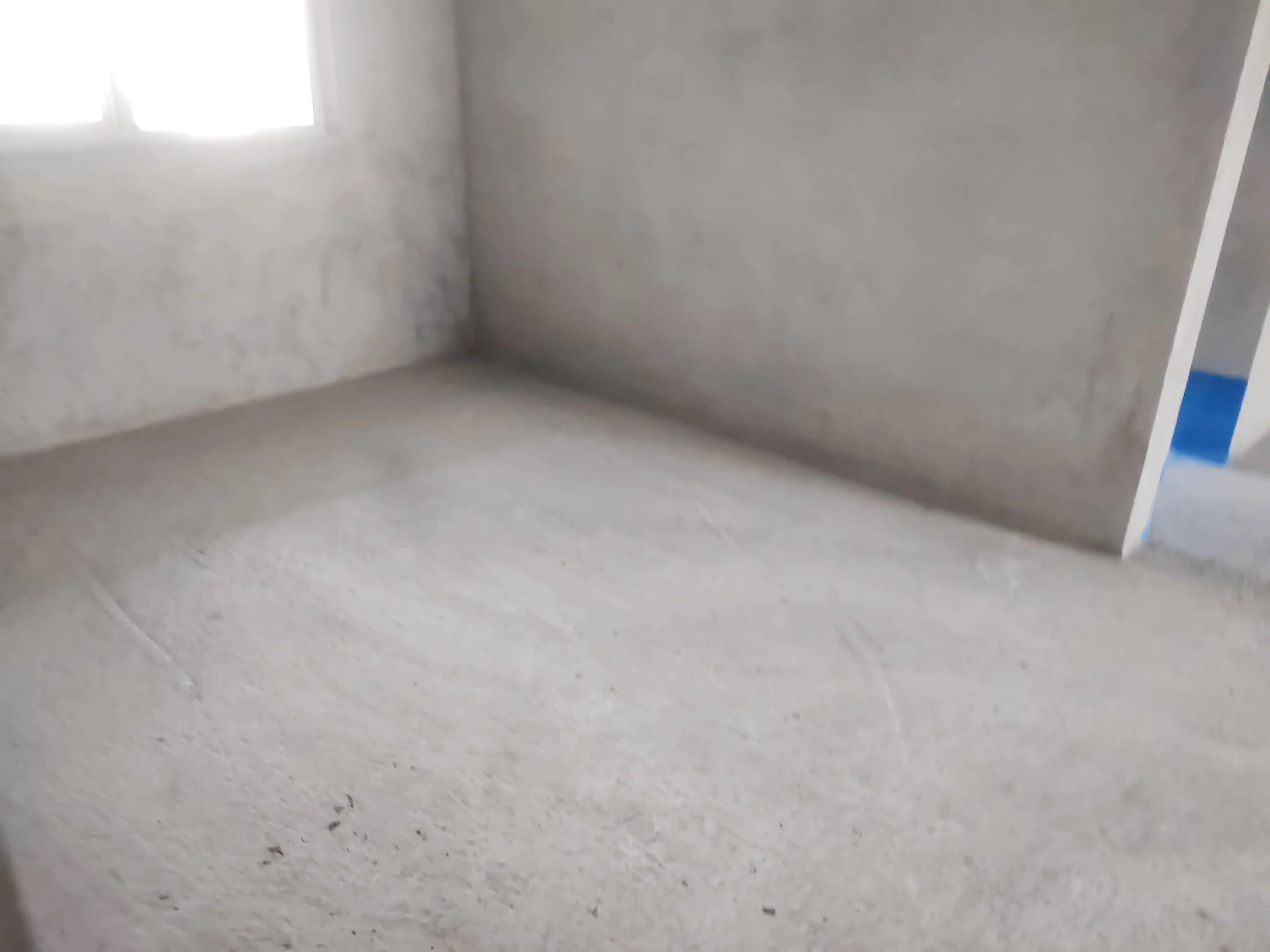 房东诚心出售，城南，蓝天白云，单价5500，亏本出售，捡漏