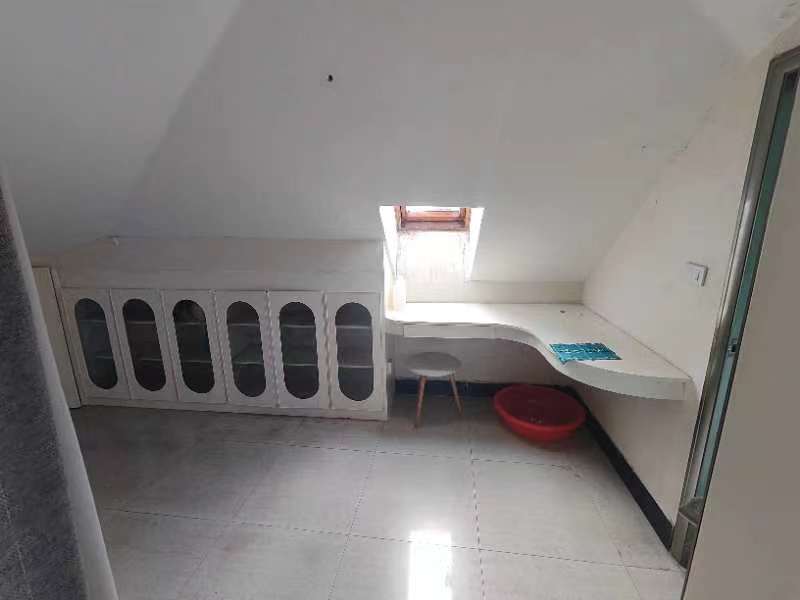 青青家园精装一室一厅一厨一卫出租自住都可