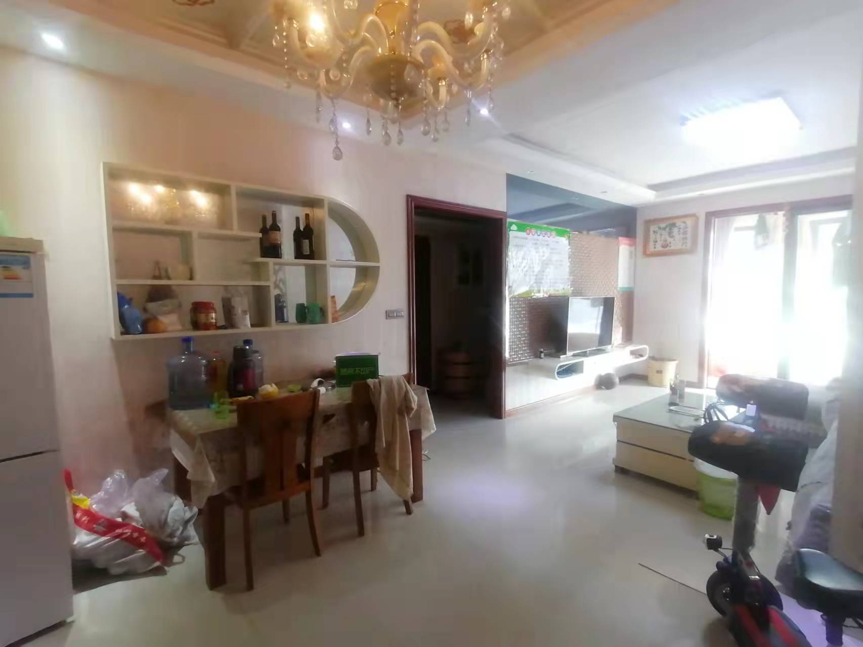 御台公馆精装修小三房证满2年家具家电留下采光超好价格可谈