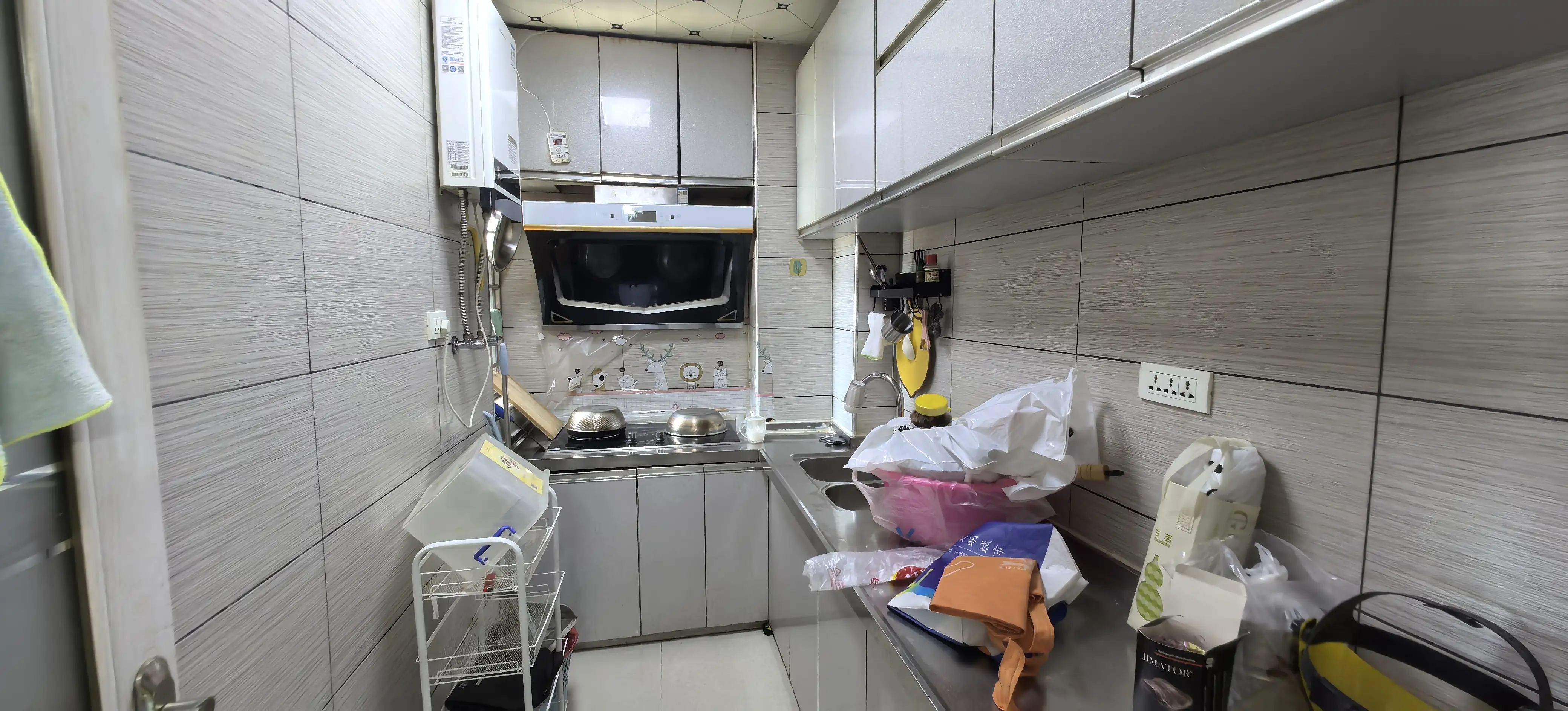 翰林公馆2室2厅1卫精装修家具家电全配优价出租！