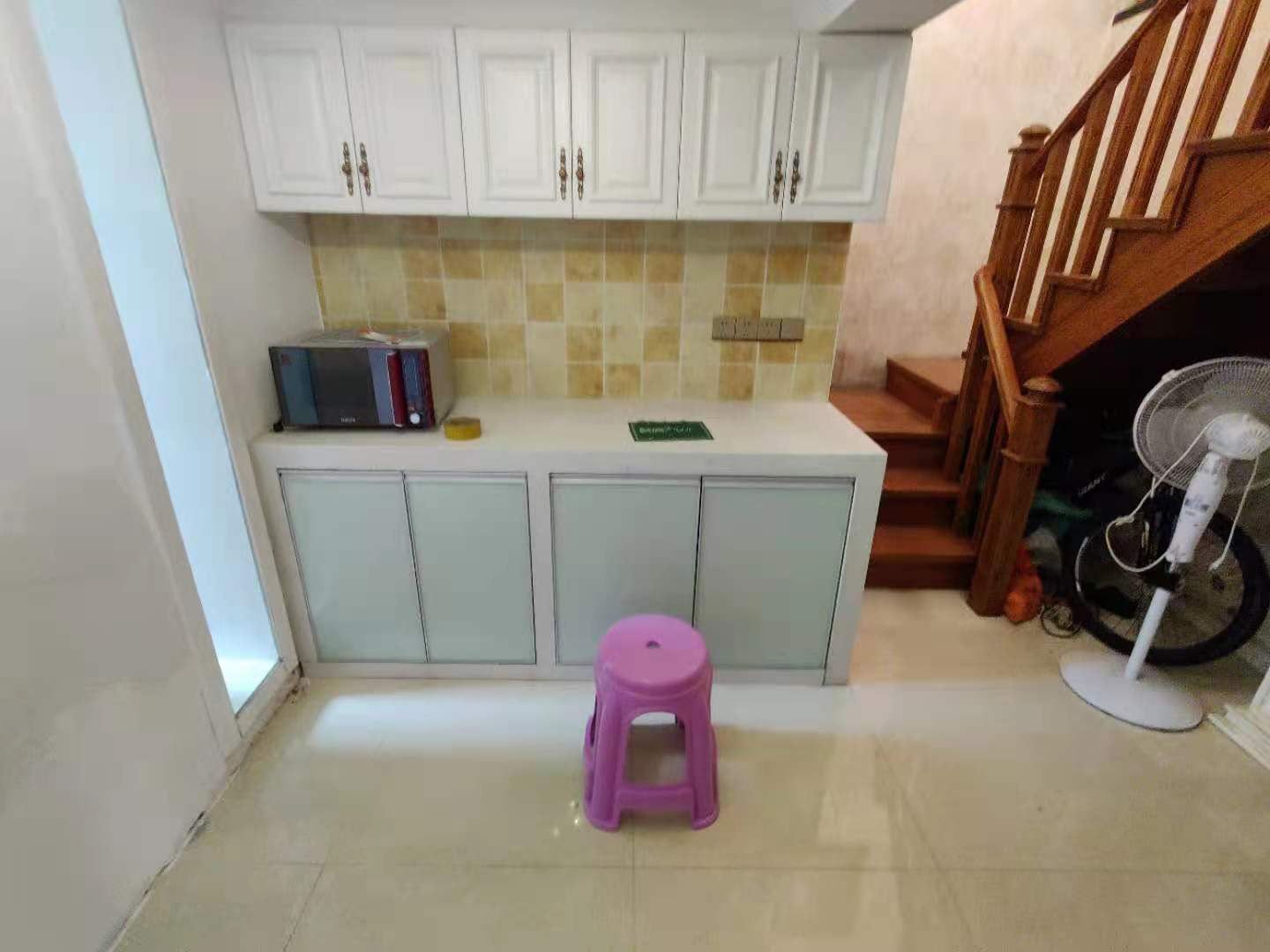 绿地华庭香格里拉复式带院子精装修没怎么住大阳台带车库看房方便