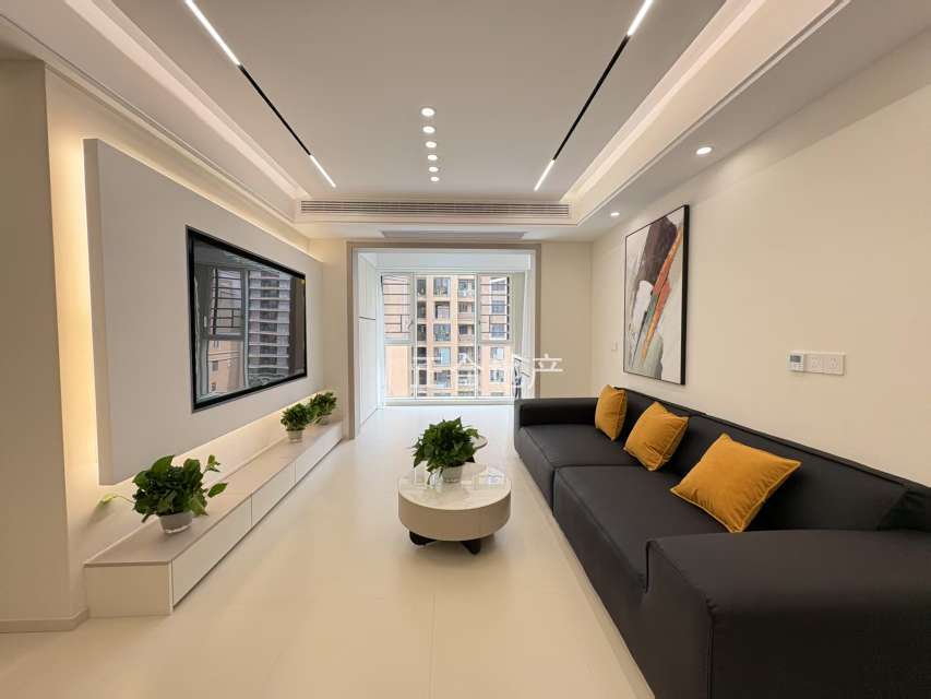 降价了，城南，沔阳天泽园，电梯小高层7楼，证满二年，三开间朝南，精装三房二卫，全屋中央空调，净水器，家电齐全