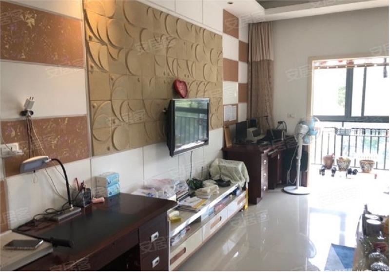 世纪雅苑精装2房，带大阳台，拎包入住，证满五，看房方便！！