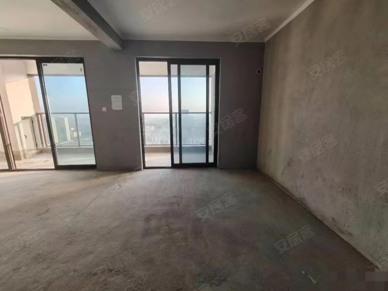 227，降价了，降价了，城南C位，吾悦，单价4385！三开间朝南，南北通透，双阳台，边户