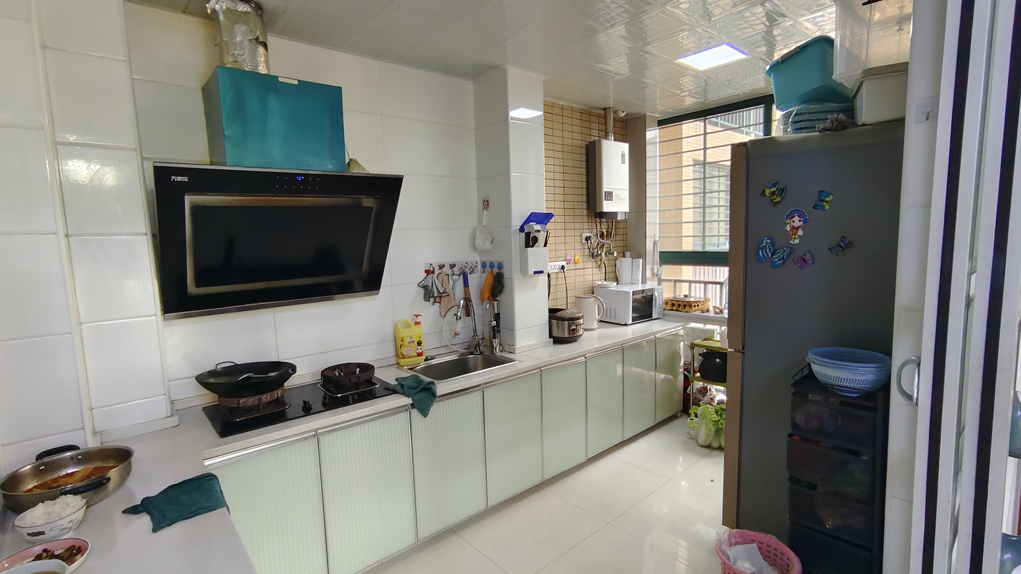 新城一号.精装大两房.中间楼层.证件满二.看房约