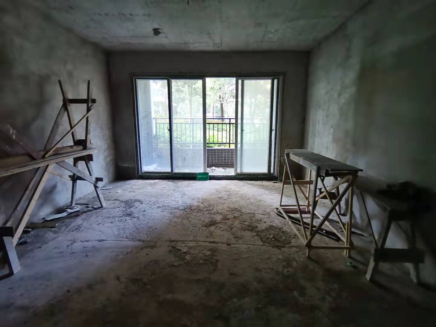 和合国际毛坯大四房单价低房东诚意出售