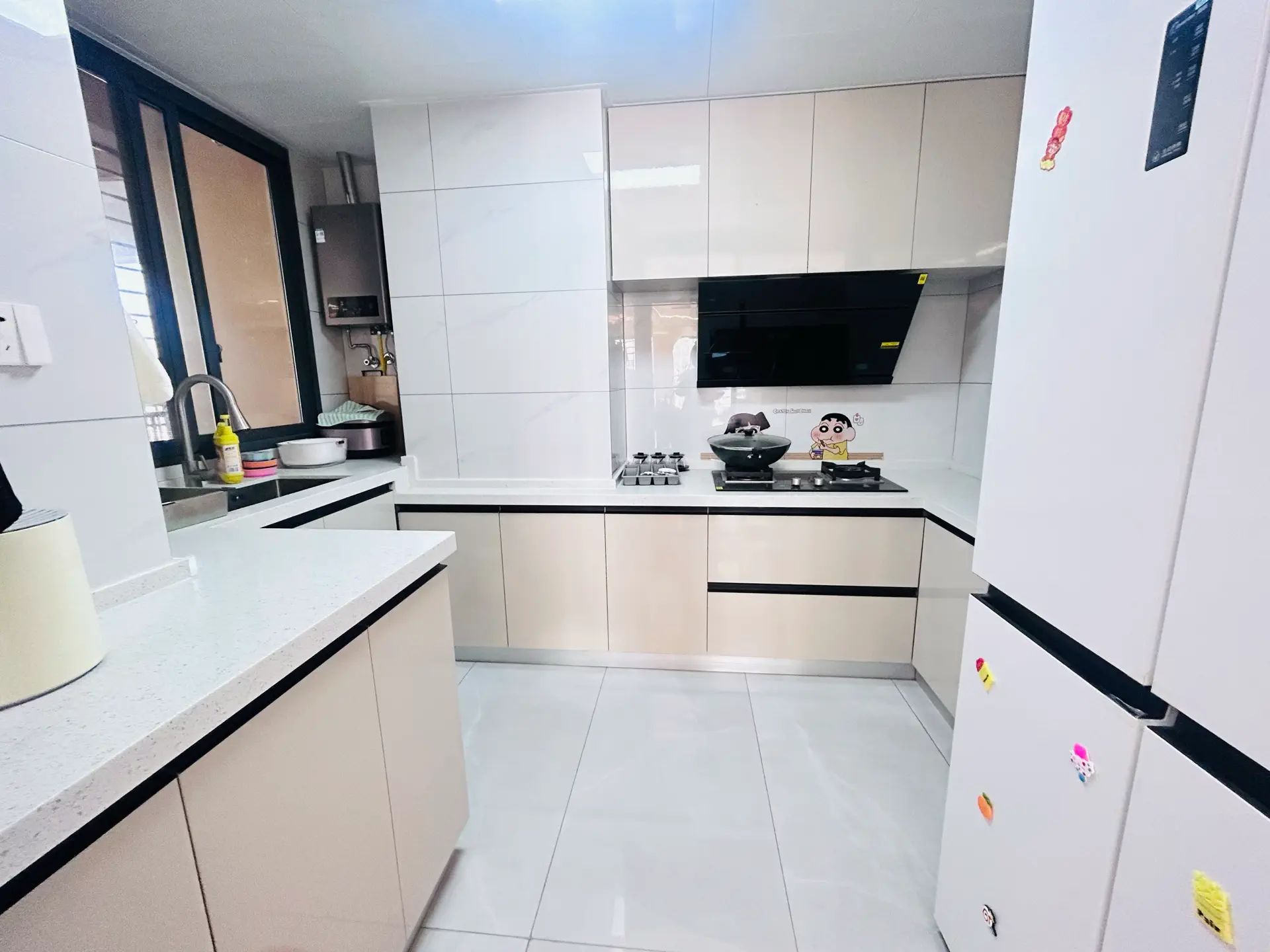 城南，南国明珠，精装三房两卫，户型方正，采光好，证满二，南北通透