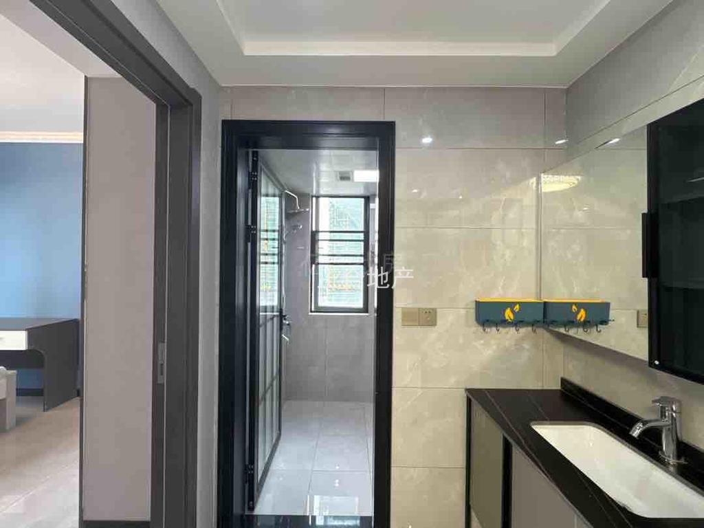 阳台上目送吖上，学，15年教！育！无！忧！！