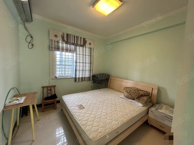 193，三丰鼎城，4700抄低价。电梯小高层，精装三房，送大露台，老证