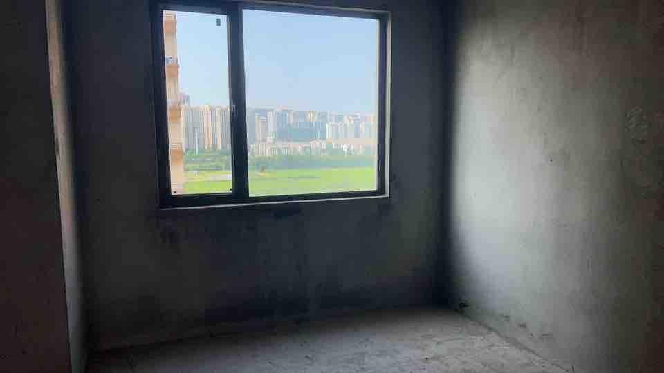 蓝天新城纯人车分流高档小区