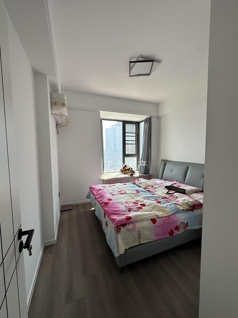 捡漏，紫菘紫润尚城，精装两房，楼龄新，证满二，拎包入住