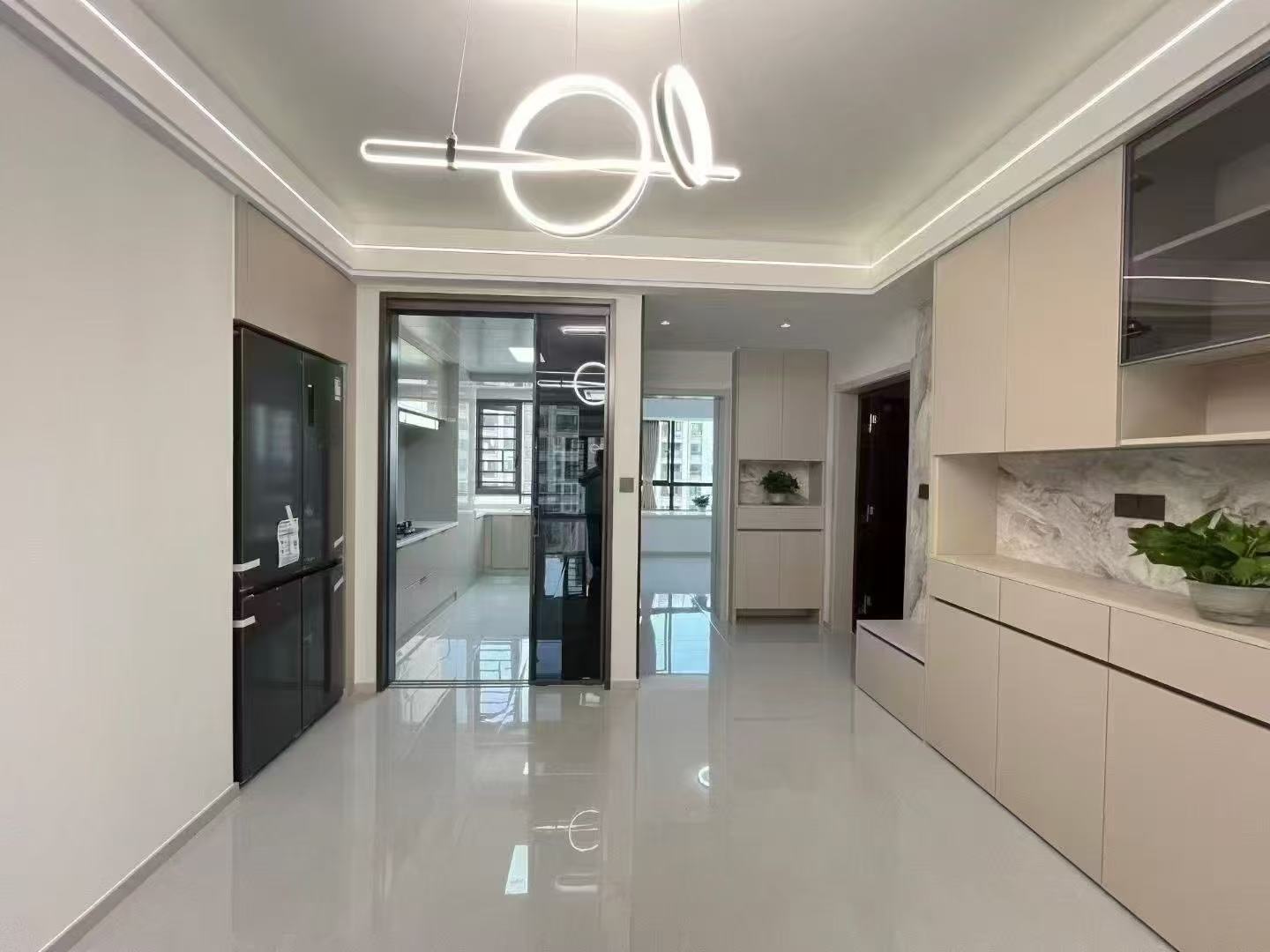 397，城南，御湖世家，拎包入住，精装3房2厅2卫，满二+带车位，