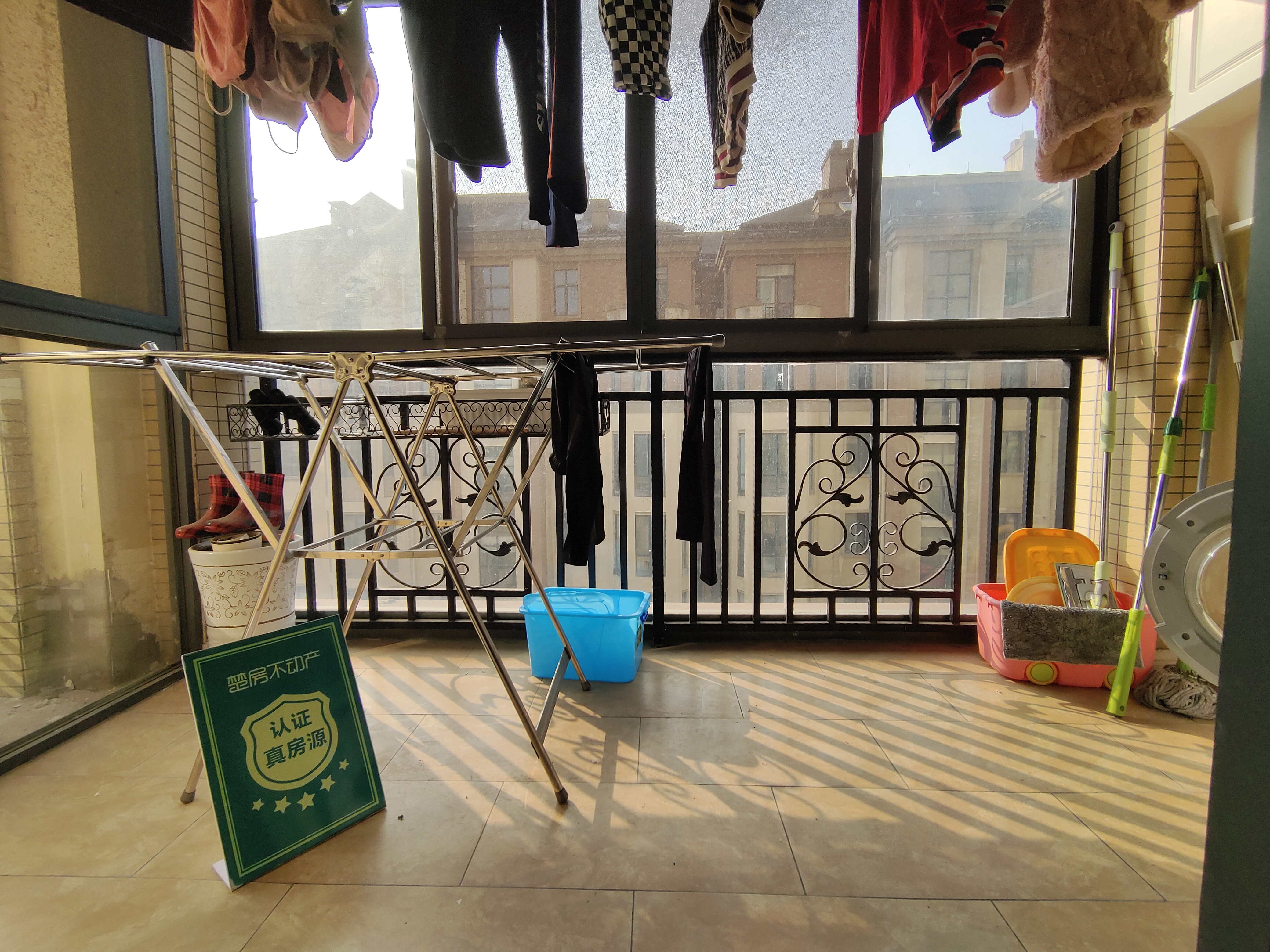 绿地华庭傲城电梯小高层中间好楼层精装好房3+1大三房带衣帽间送入户花园证满二