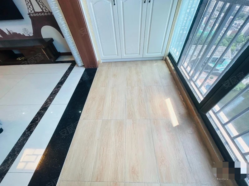 捡漏。城南，森林国际，精装三房，成色新电梯好楼层，拎包入住